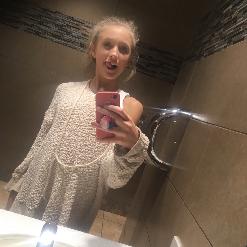 Meet your Posher, Ainsley